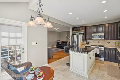 Kitchen - 1117 Pine Valley Ct, Elgin, IL 60124 photo 5 of 6