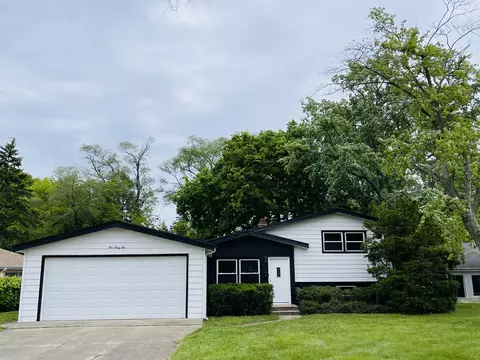 142 Glendale St, Wheeling, IL 60090