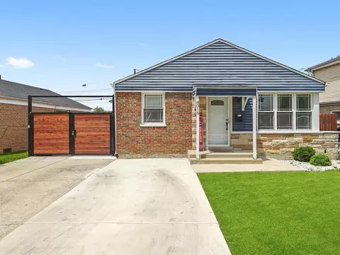 8016 S Knox Ave, Chicago, IL 60652