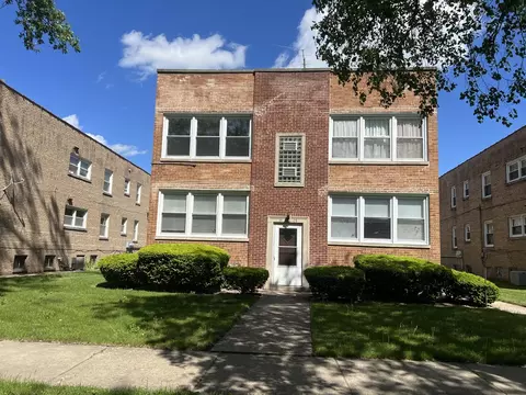 9109 Lamon Ave #2N, Skokie, IL 60077
