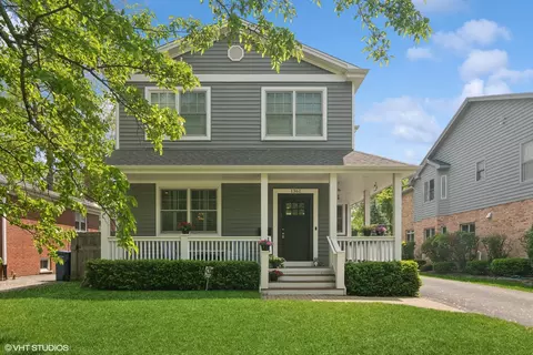 1361 Cavell Ave, Highland Park, IL 60035