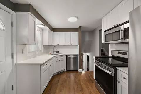 Kitchen - 3118 E 130th St, Chicago, IL 60633 photo 1 of 3