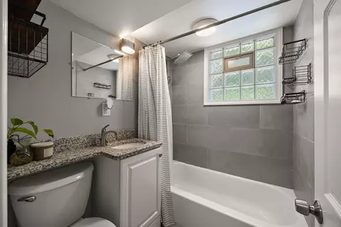 Bath - 3118 E 130th St, Chicago, IL 60633 photo 3 of 3