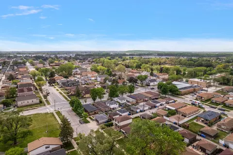 View/Area - 3118 E 130th St, Chicago, IL 60633 photo 3 of 14