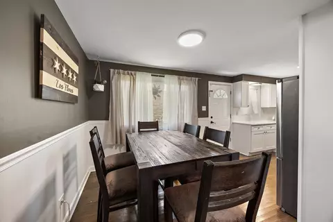Dining - 3118 E 130th St, Chicago, IL 60633 photo 1 of 2