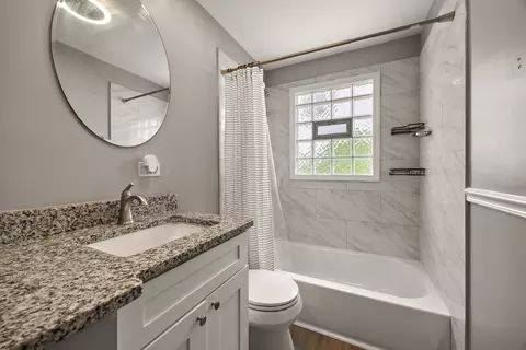 Bath - 3118 E 130th St, Chicago, IL 60633 photo 2 of 3