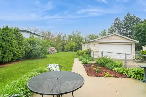Other - 91 Fletcher Dr, Des Plaines, IL 60016 photo 1 of 3