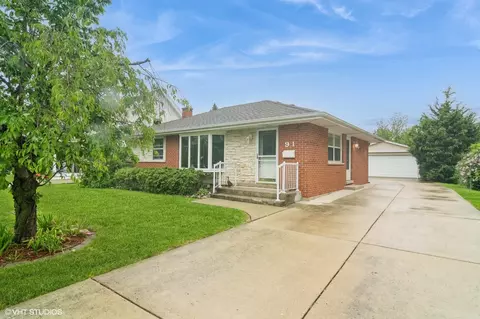 91 Fletcher Dr, Des Plaines, IL 60016