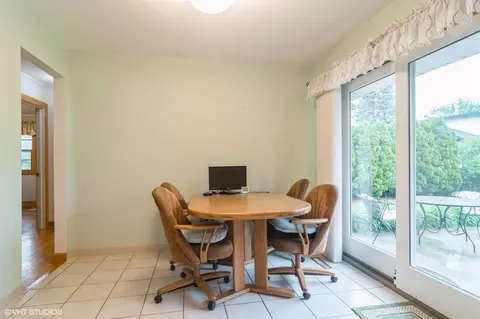 Dining - 91 Fletcher Dr, Des Plaines, IL 60016 photo 1 of 1