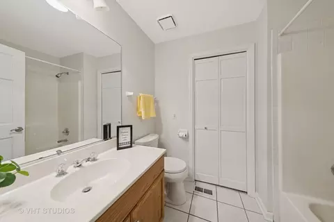 2260 Brookside Ct, Aurora, IL 60502 photo 25