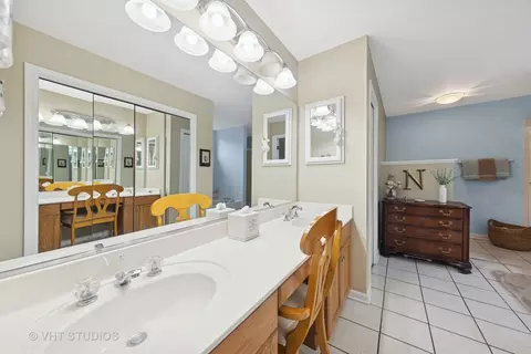 2260 Brookside Ct, Aurora, IL 60502 photo 17