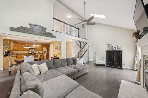 2260 Brookside Ct, Aurora, IL 60502 photo 11