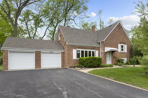 210 N Wheeling Rd, Prospect Heights, IL 60070