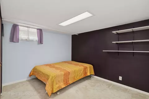 Bedroom - 1401 S 6th Ave, Des Plaines, IL 60018 photo 3 of 3