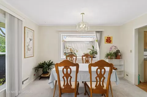 Dining - 1401 S 6th Ave, Des Plaines, IL 60018 photo 1 of 1