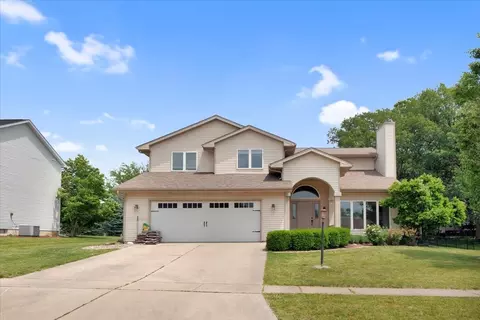 804 Jody Dr, Mahomet, IL 61853