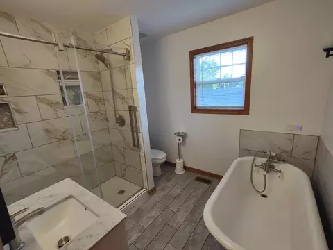 Bath - 4318 Bronk Cor, Plainfield, IL 60586 photo 1 of 4