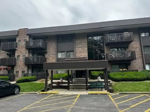 1423 Woodbridge Rd #1F, Joliet, IL 60436