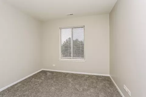 Bedroom - 625 Deames St, Plano, IL 60545 photo 3 of 5