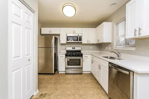Kitchen - 625 Deames St, Plano, IL 60545 photo 1 of 2