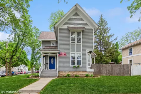 Exterior - 523 Spruce St, Aurora, IL 60506 photo 2 of 3