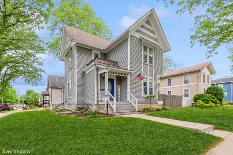 523 Spruce St, Aurora, IL 60506