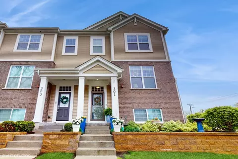 301 N Delphia Ave, Park Ridge, IL 60068