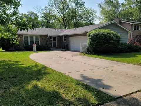 Undisclosed, North Aurora, IL 60542