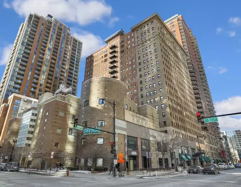 40 E 9th St #716, Chicago, IL 60605