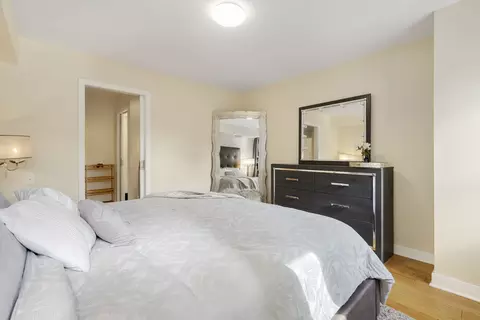 Bedroom - 40 E 9th St #716, Chicago, IL 60605 photo 3 of 6