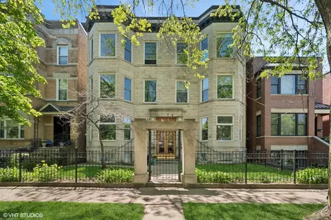 1433 W Cuyler Ave #2W, Chicago, IL 60613