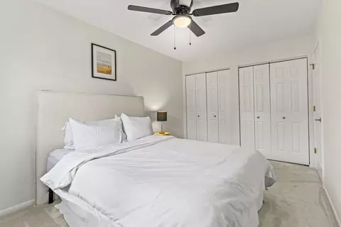 Bedroom - 837 Heatherbrook Ct, Wheaton, IL 60189 photo 6 of 6