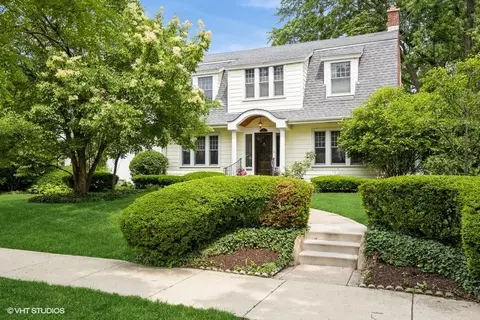 944 Fair Oaks Ave, Oak Park, IL 60302