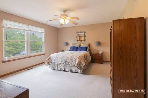 680 Maple Trl, Bolingbrook, IL 60490 photo 13