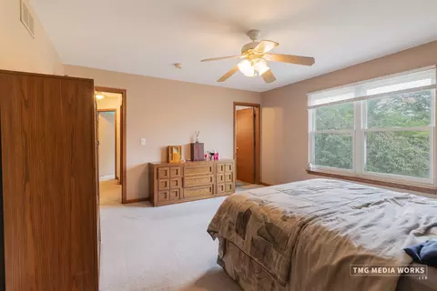 680 Maple Trl, Bolingbrook, IL 60490 photo 14