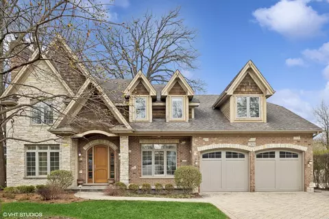 210 S Prospect St, Clarendon Hills, IL 60514