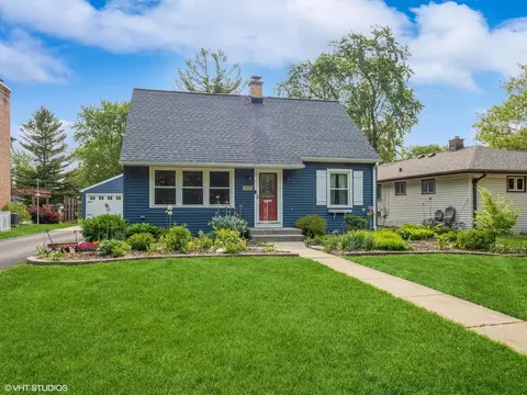 149 S Hickory St, Palatine, IL 60067