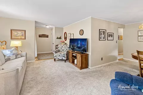 857 Edwin Dr, Bourbonnais, IL 60914 photo 6