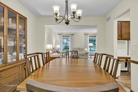659 Brighton Dr, Wheaton, IL 60189 photo 18