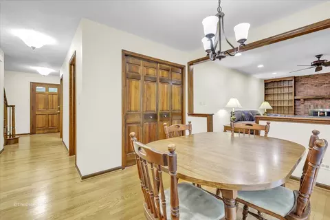 659 Brighton Dr, Wheaton, IL 60189 photo 13