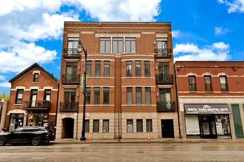 1359 W Fullerton Ave #2E, Chicago, IL 60614