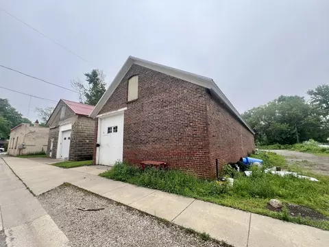 102 W Ash St, Bondville, IL 61815