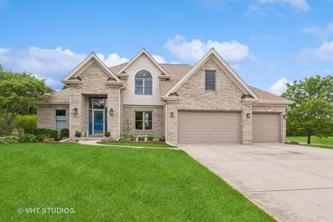 1132 Sara Ct, Batavia, IL 60510