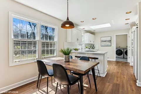 Kitchen - 2028 Creekside Dr, Wheaton, IL 60189 photo 1 of 3
