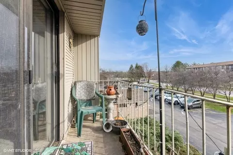 Exterior - 214 E Bailey Rd #J, Naperville, IL 60565 photo 1 of 1