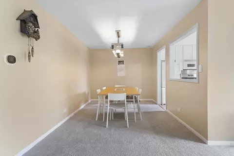 Dining - 1044 Creekside Ct #2A, Wheeling, IL 60090 photo 1 of 2