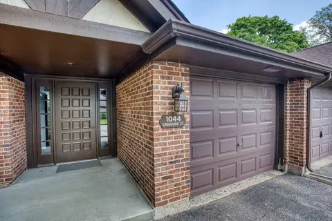 Exterior - 1044 Creekside Ct #2A, Wheeling, IL 60090 photo 2 of 2