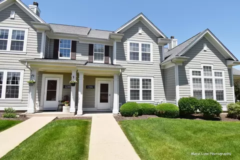 1218 Mariemont Rd #C, Sugar Grove, IL 60554