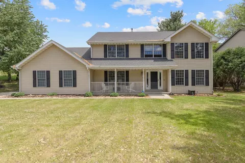 3739 Applewood Ln, Rockford, IL 61114