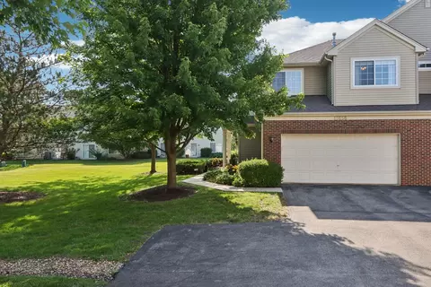 17658 S Alta Dr, Lockport, IL 60441